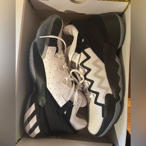 Adidas Donovan Mitchell. D.O.N Issue #2